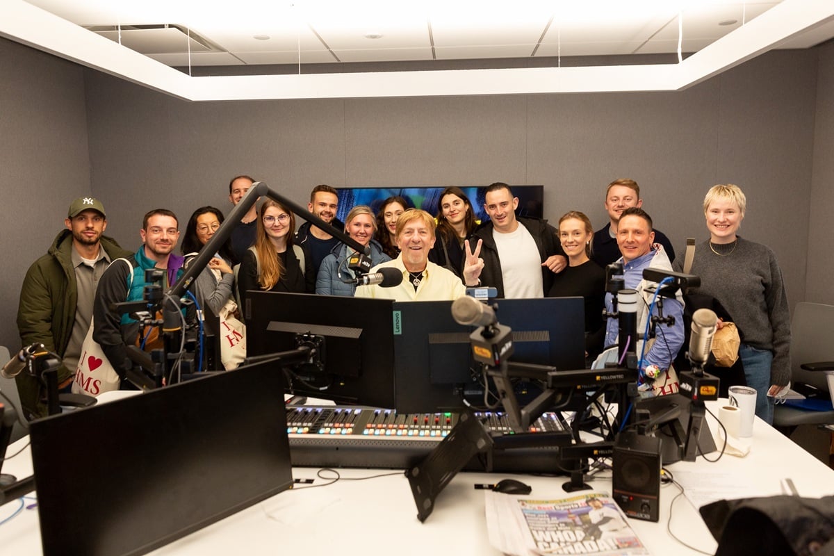 Studierende zu Gast im Radiostudio