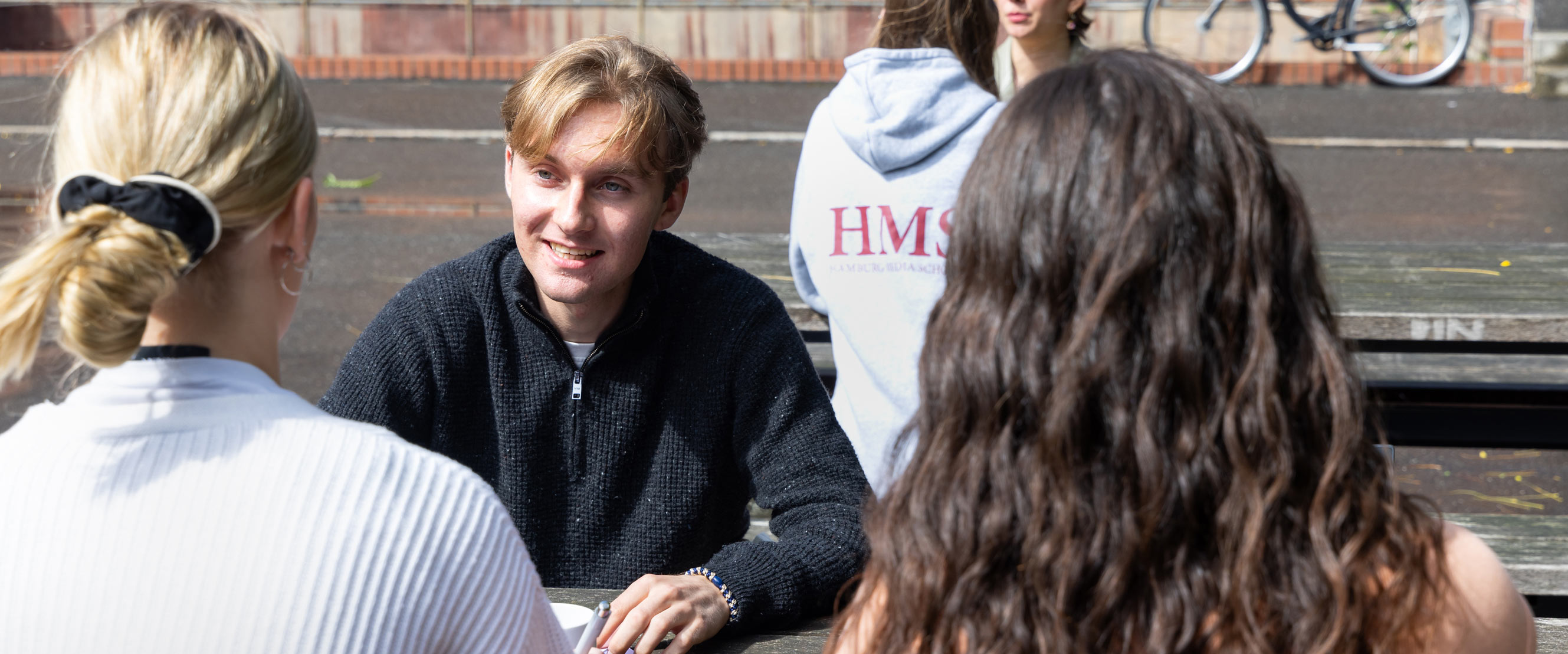 bg-header